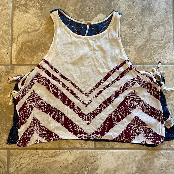 Free people - Picture 1 of 3